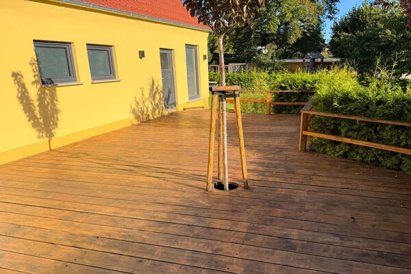 Ruim appartement voor 8 personen in Penzlin, vlakbij het Mecklenburgse merengebied - thumbnail 1
