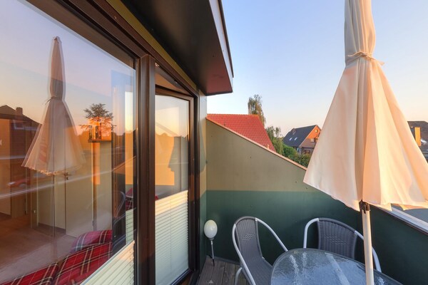 Knus appartement in Burhave, vlakbij het strand - thumbnail 1