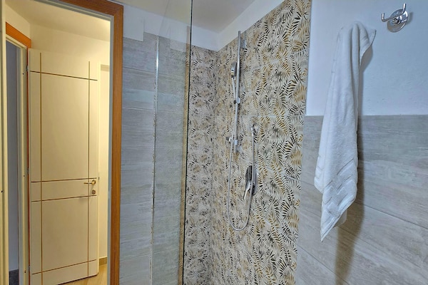 Modern appartement met panoramisch zeezicht in Castelsardo, 200m van strand - thumbnail 6