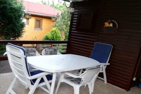 Vrijstaand vakantiehuis met tuin aan de Donauknie in Leányfalu - thumbnail 5