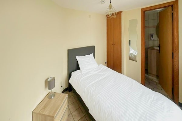 Knus 1-persoons appartement met eigen badkamer in Vresse-sur-Semois - thumbnail 6
