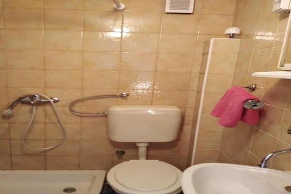 Studio Apartments Lucija: Intiem vakantieverblijf op 300m van zee in Okrug Gornji - thumbnail 6