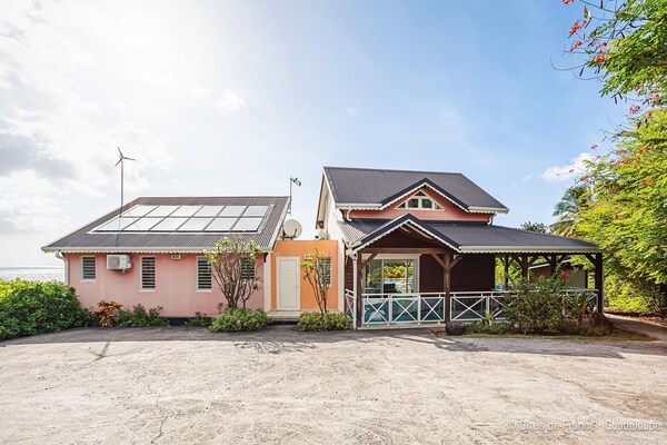 Paradise Bay Villa: vrijstaand met zeezicht op 100 meter - thumbnail 1