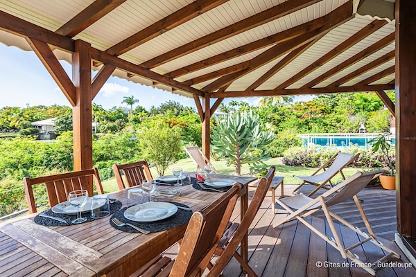 Luxe villa Guadeloupe: 17 pers., zeezicht, zwembad, 100m van strand - thumbnail 4