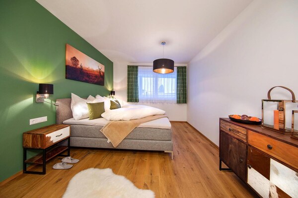 Appartement Helios Top 8: 50m² aan de bosrand in Neukirchen, 140m tot de lift - thumbnail 4