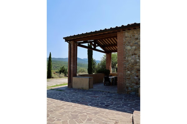 Privézwembad en Toscaanse luxe in vakantiehuis Podere La Sterza - thumbnail 6