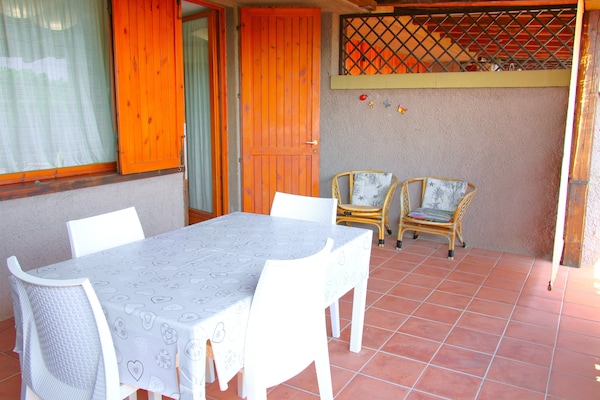 Licht appartement met balkon nabij de stranden van Olbia - thumbnail 6