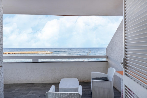 Appartement op 20 meter van zee met terras in Castelsardo - thumbnail 2