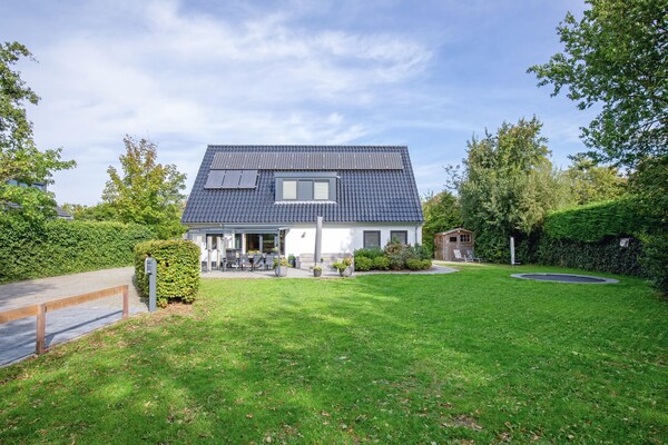De Witte Parel - Luxe familievilla aan het Dennenbos op Texel - thumbnail 2