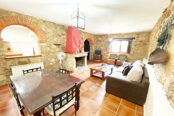 Casa Rural Virgen de la Cabeza: Rustig vakantiehuis voor 12 personen in Valencia de Alcántara - thumbnail 3