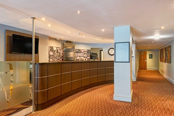 Stijlvolle Deluxe Double Room nabij Manchester Airport - thumbnail 5