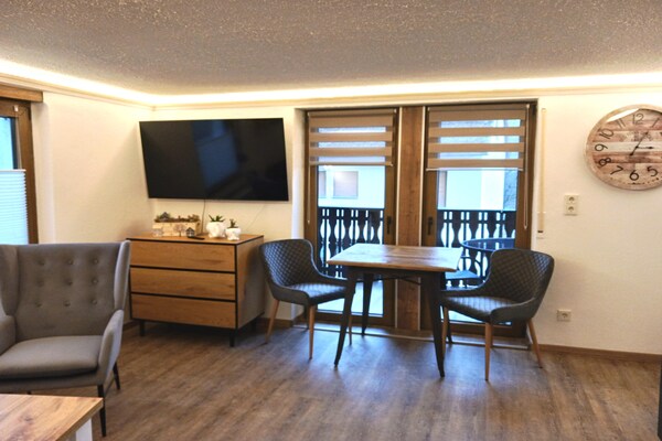 Knus bosappartement voor 2 in Medebach-Dreislar, direct aan de wandelroutes - thumbnail 1