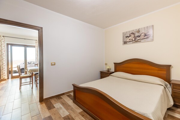 Appartement La Rocca 2 met panoramisch uitzicht op de Golf van Asinara - thumbnail 3