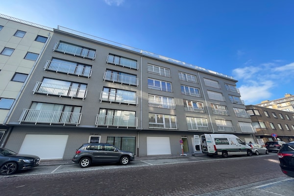 Gelijkvloers appartement met terras voor 4 personen in Nieuwpoort - thumbnail 2