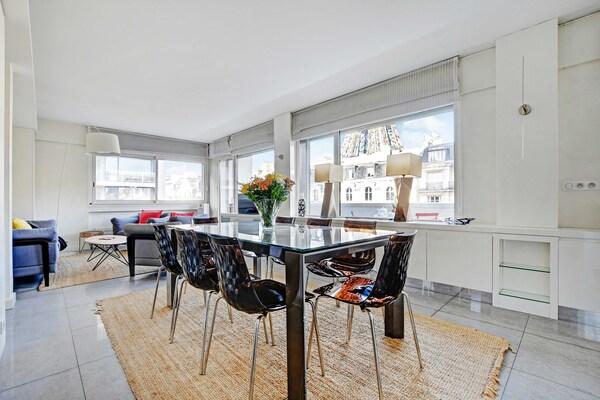 Elegant appartement met Eiffeltoren-uitzicht in 7e arrondissement Parijs - thumbnail 6
