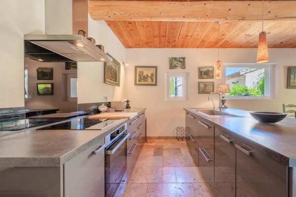 Authentieke villa voor 10 personen in Paradou, aan de voet van de Alpilles - thumbnail 5