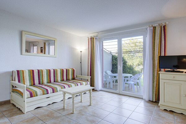 Moderne villa voor 4 in Homps, op 850m van Lac de Jouarres - thumbnail 2