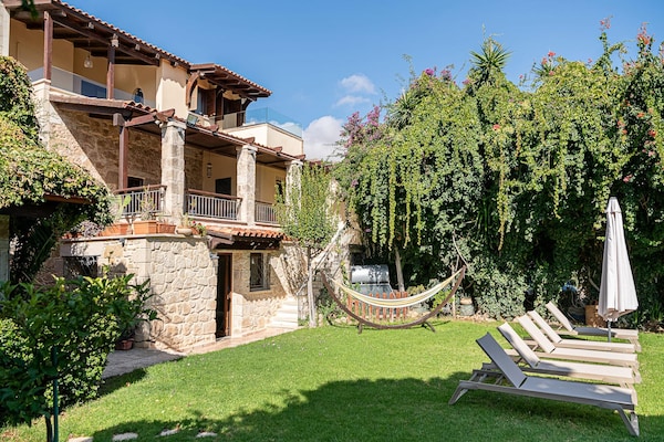 Villa Arhontariki: Ruim 7-persoons huis met privézwembad in Kalyviani bij Kissamos - thumbnail 6