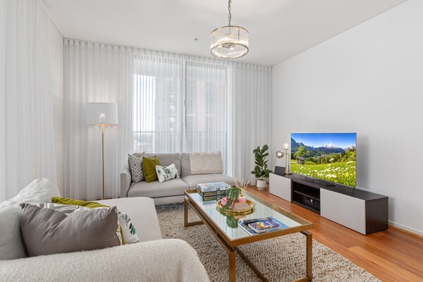 Licht en ruim appartement met 2 slaapkamers in Redfern - thumbnail 3