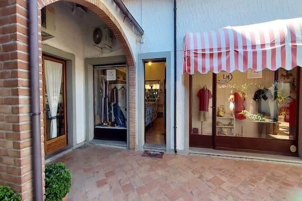 Stacaravan met privézwembad in olijfgaard bij Sarzana, vlakbij Cinque Terre - thumbnail 6