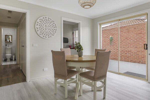 Ruim appartement met 3 slaapkamers en privétuin in Preston - thumbnail 1