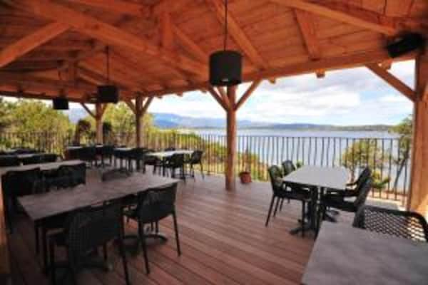 Luxe villa in Porto Vecchio met zeezicht en privésteiger - thumbnail 5