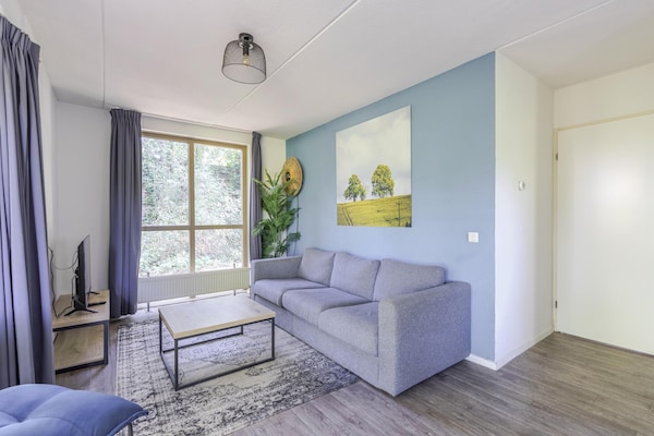 Vrijstaande wellnessbungalow aan het meer in Ewijk voor 4 personen - thumbnail 3
