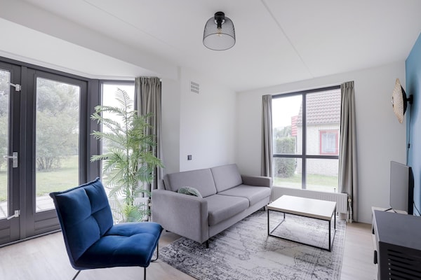 Vrijstaande bungalow aan het meer in Ewijk voor 6 personen - thumbnail 3