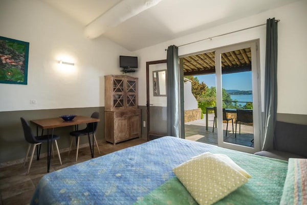 Studio aan zee bij Porto Vecchio met zwembad en privéstrand - thumbnail 2