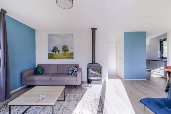 Vrijstaande sauna bungalow aan het water in Ewijk voor 6 personen - thumbnail 3