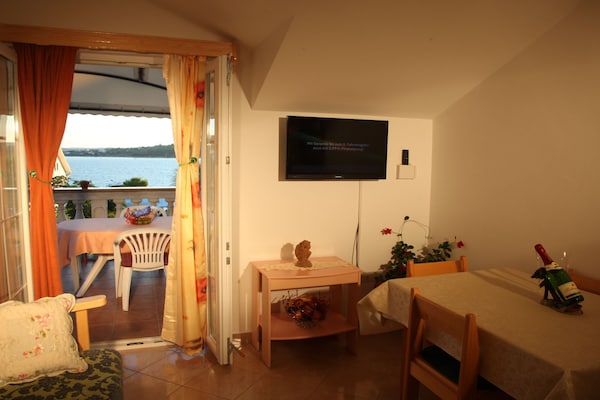 Apartments Gabi - Two Bedroom Apartment with Balcony and Sea View (B3) - thumbnail 3