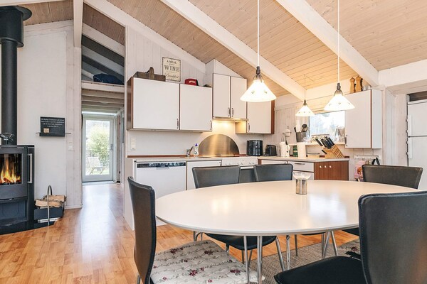 Licht vakantiehuis bij Hals met serre, houtkachel en zee op 300 meter - thumbnail 3