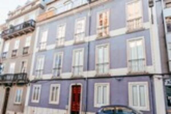 Chic & Classy Lisboa: Stijlvol appartement in hartje Lissabon - thumbnail 1
