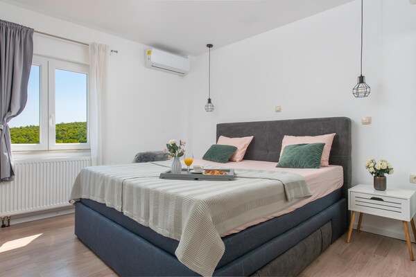 Villa Didovina: Ruim familieparadijs met privézwembad bij Split - thumbnail 3