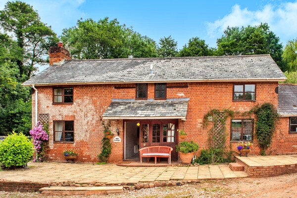 Mill Cottage, Great Houndbeare Farm - Devon