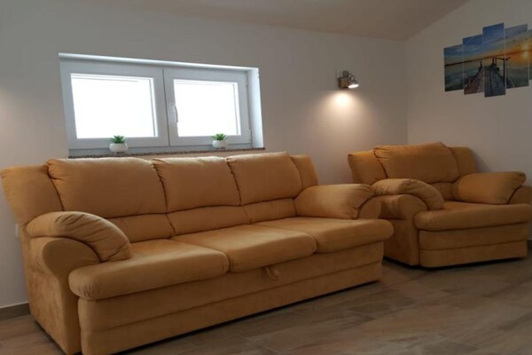Apartments Tomislav - Two Bedroom Apartment with Terrace and Sea View - thumbnail 3