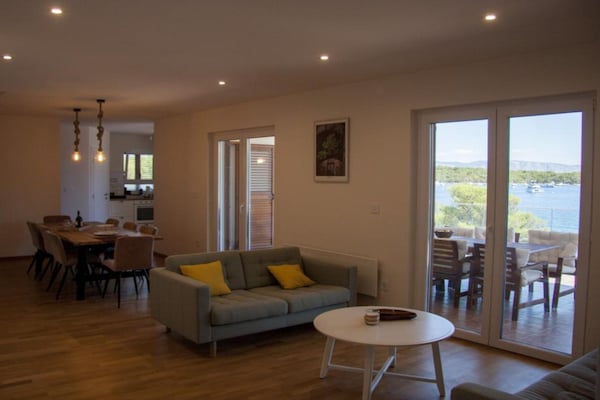 Casa Bel Mare - Three Bedroom Holiday Home With Balcony and Sea View - thumbnail 3
