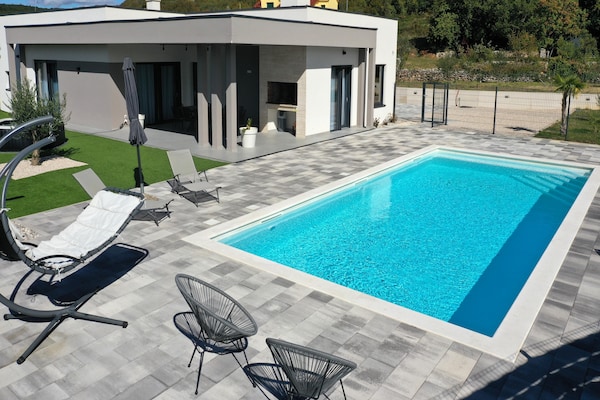Villa Olive Residence: Luxe villa met verwarmd zwembad in de heuvels van Dalmatië - thumbnail 3