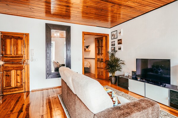 Stijlvol appartement met Taag-terras nabij Santa Apolónia - thumbnail 2