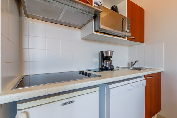 Strandappartement op 0 meter van zee met zwembad in La Tranche-sur-Mer - thumbnail 3