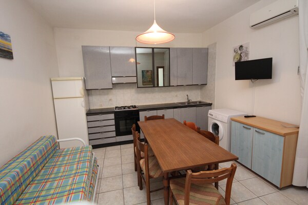 Ruim appartement voor 9 personen, 200 meter van het strand in Rosolina Mare - thumbnail 1