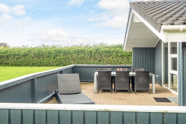 Vrijstaand vakantiehuis bij Ringkøbing Fjord met sauna en houtkachel - thumbnail 3