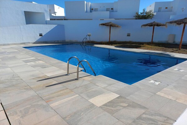 Licht appartement op 500m van strand met zwembad & uitzicht op Cabo de Gata - thumbnail 1