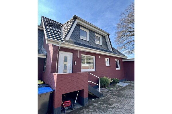 Licht appartement met balkon, op loopafstand van strand - thumbnail 3