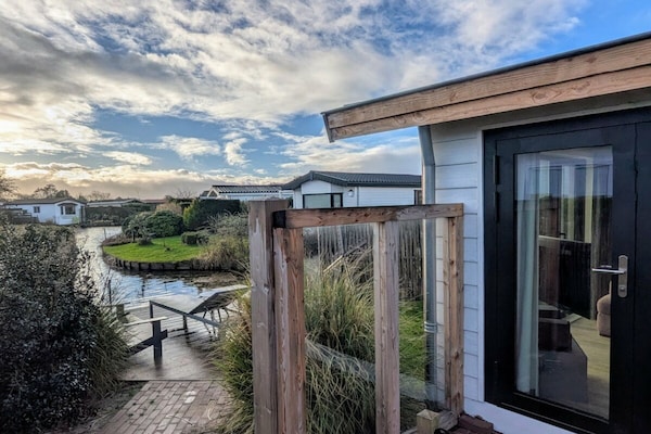 Romantisch chalet aan het water in Noordwijk, hond welkom - thumbnail 3