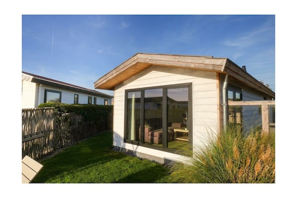 Romantisch chalet aan het water in Noordwijk, hond welkom - thumbnail 4