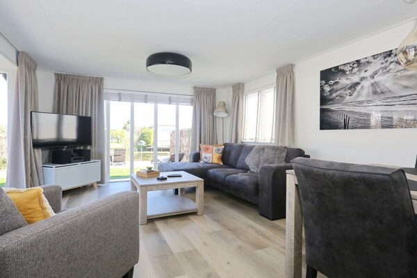 Knus chalet voor 2 aan het water in Noordwijk, hond welkom - thumbnail 6
