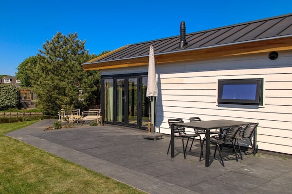 Romantisch chalet voor 2 met terras aan het water in Noordwijk - thumbnail 3
