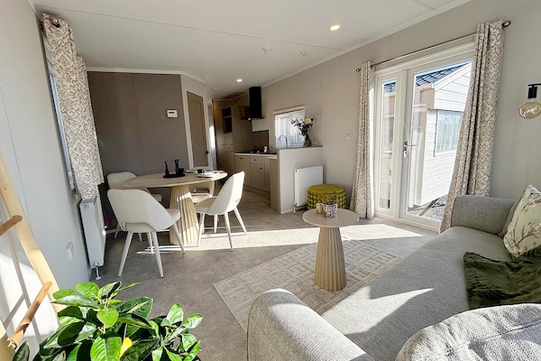 Comfortabel vakantiechalet op Ameland, dichtbij duinen en strand - thumbnail 2