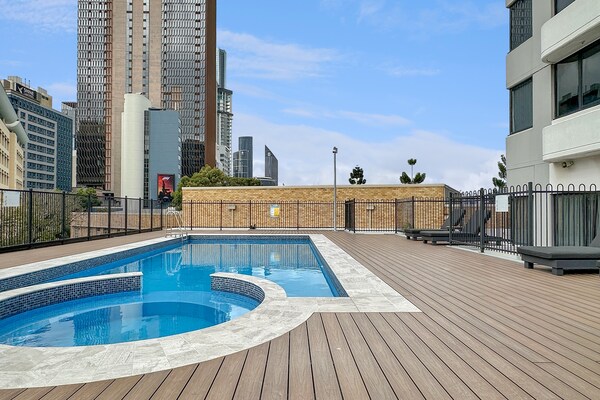Modern appartement met rivieruitzicht in Brisbane City - thumbnail 1